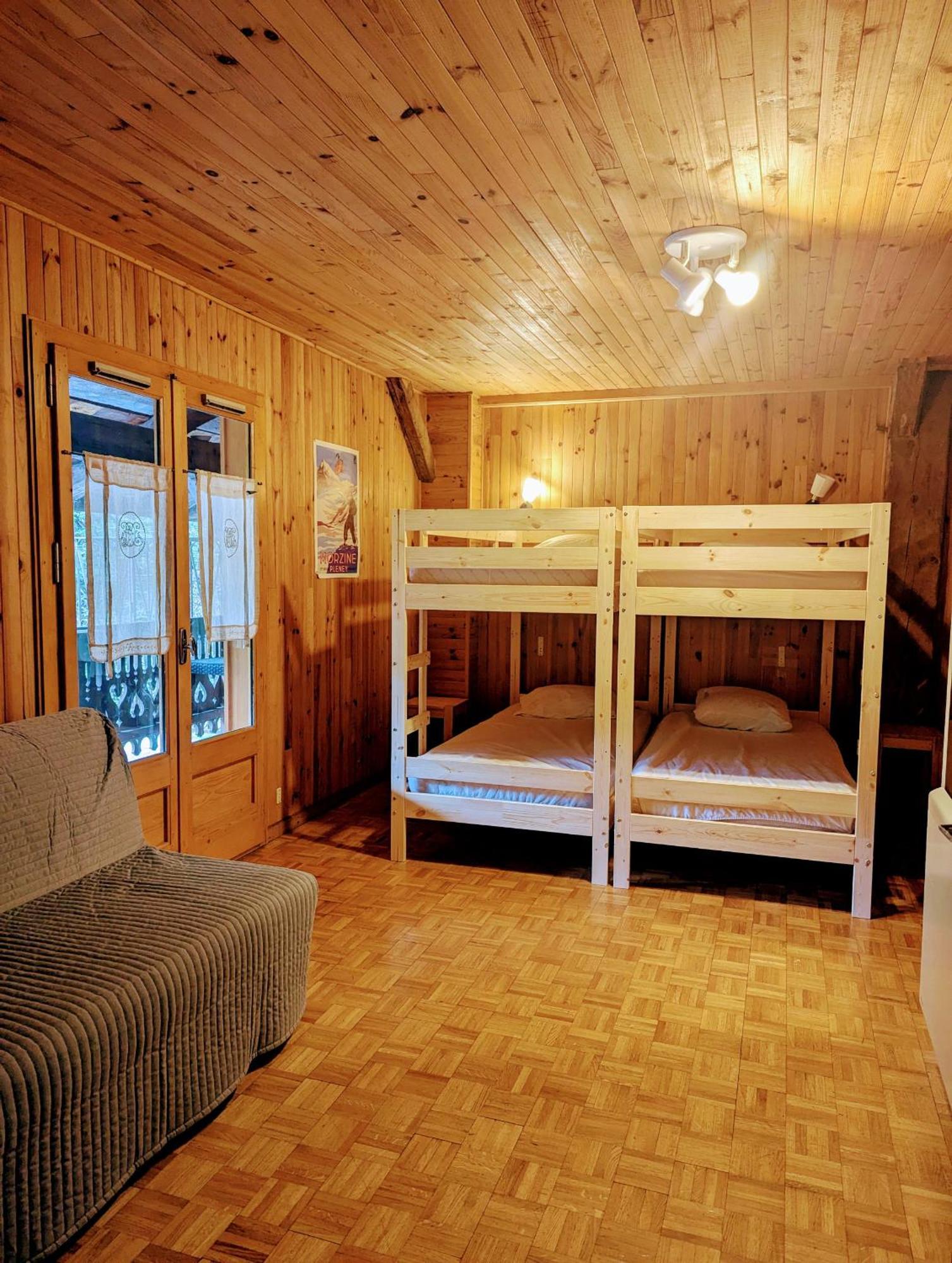 Appartement-3-Chambres-8-Couchages-Wifi-Montriond-Chebourins Luaran gambar
